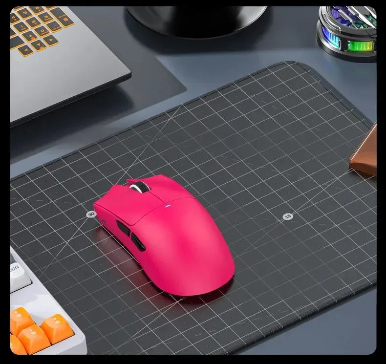 ATTACK SHARK X11SE ultra lagani bežični gaming miš, životni vijek od 20Million ciklusa, PAW3311 Gaming, 22KDPI, 400IPS, 40G, 1KHz, 65 Hours, 30mAH