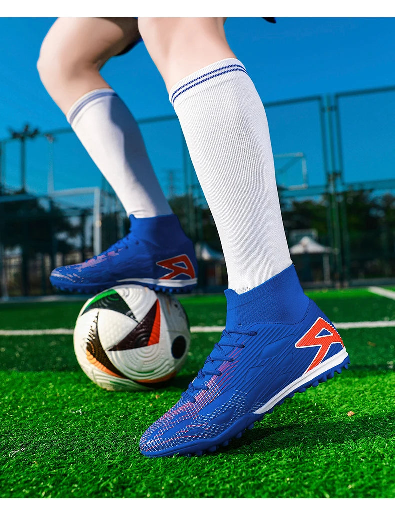 Nouvelles chaussures de football pour hommes, chaussures de football montantes, baskets d'extérieur antidérapantes, crampons de haute qualité pour futsal, intérieur et gazon, meilleures ventes
