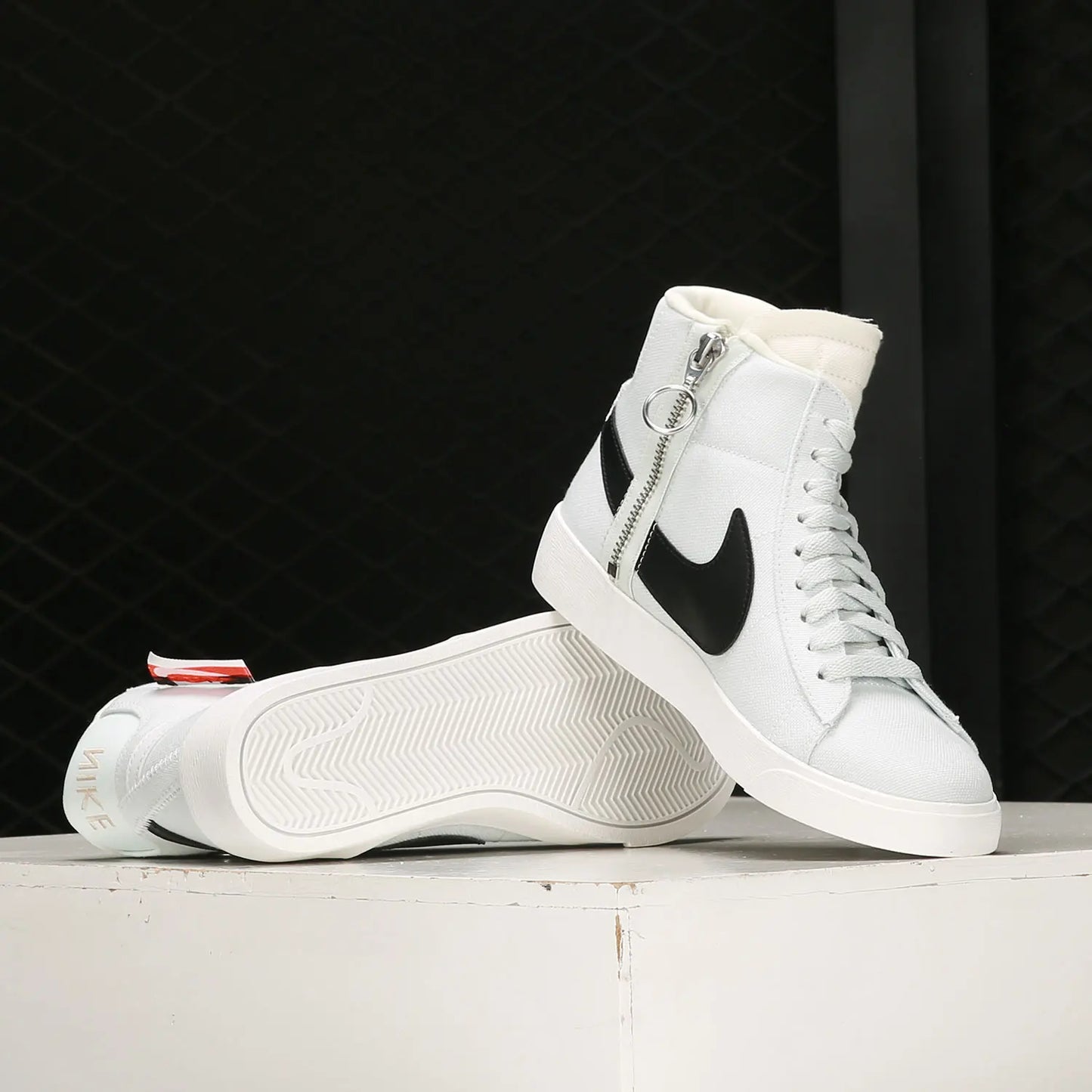 Nike genuíno Seasonal New — sapatilhas casuais de cano alto para mulher BQ4022-400