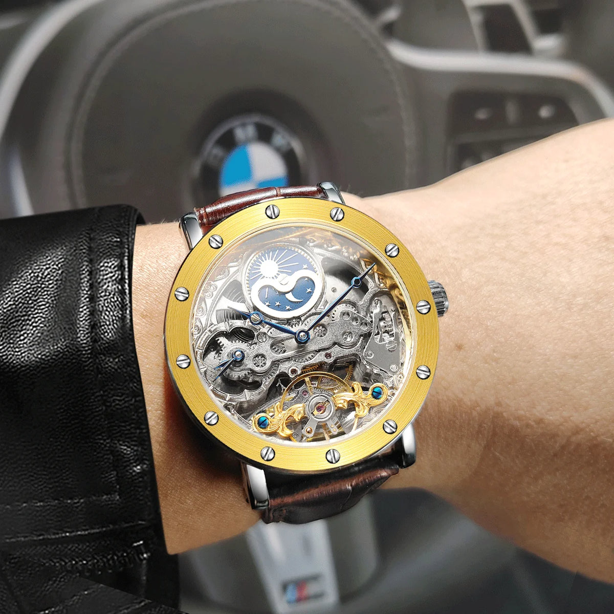 Avtomatska mehanska zapestna ura SKROX za moške, skeletni model s funkcijo GMT, prikazom luninih faz in turbijonom – elegantna in izvirna luksuzna ura najvišjega razreda.
