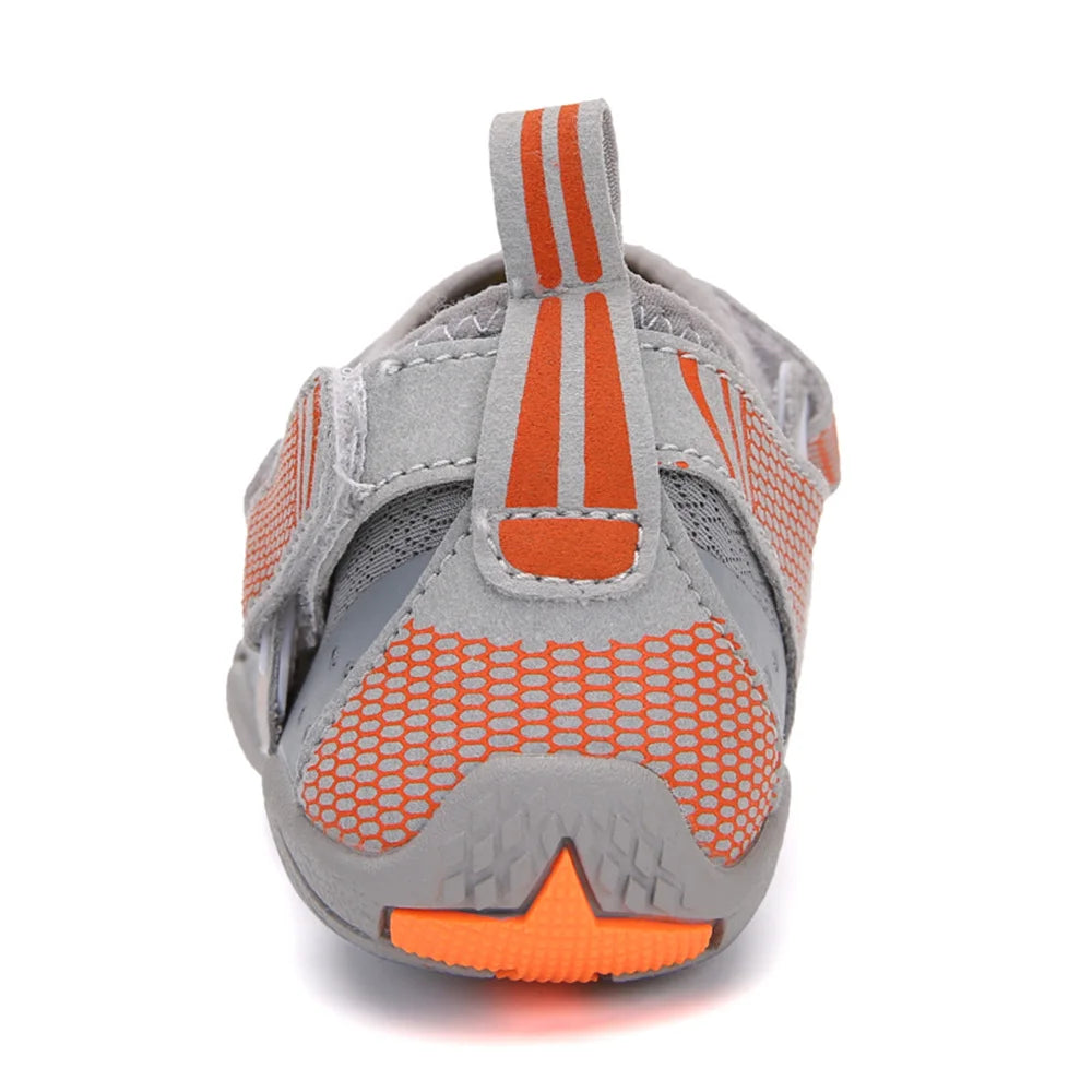 Kids Aqua Shoes Summer Beach Five Fingers Barefoot Water Shoes Swimming Lightweight Non-slip Seaside River Children Sneakers