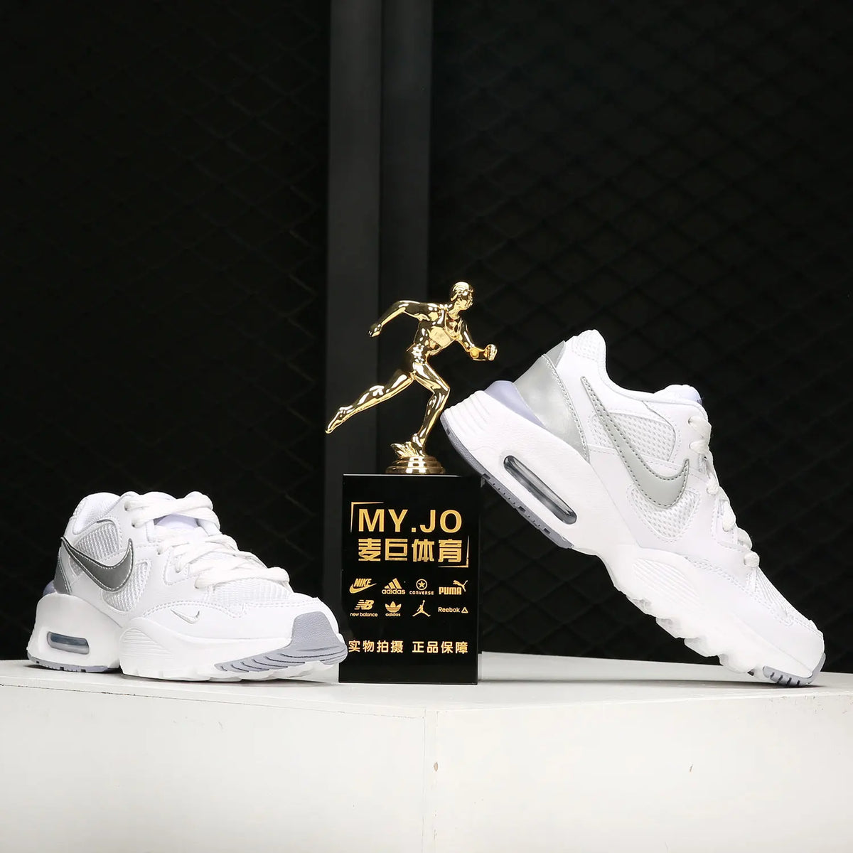 Nike originalni, sezonski, novi, lahki, dihalni, športni čevlji za ženske CJ1671-106