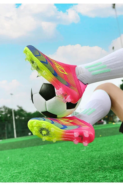 Nouvelles chaussures de football pour hommes, mi-hautes, légères, très vendues, pour l'entraînement sur herbe, antidérapantes, crampons de haute qualité pour l'extérieur.