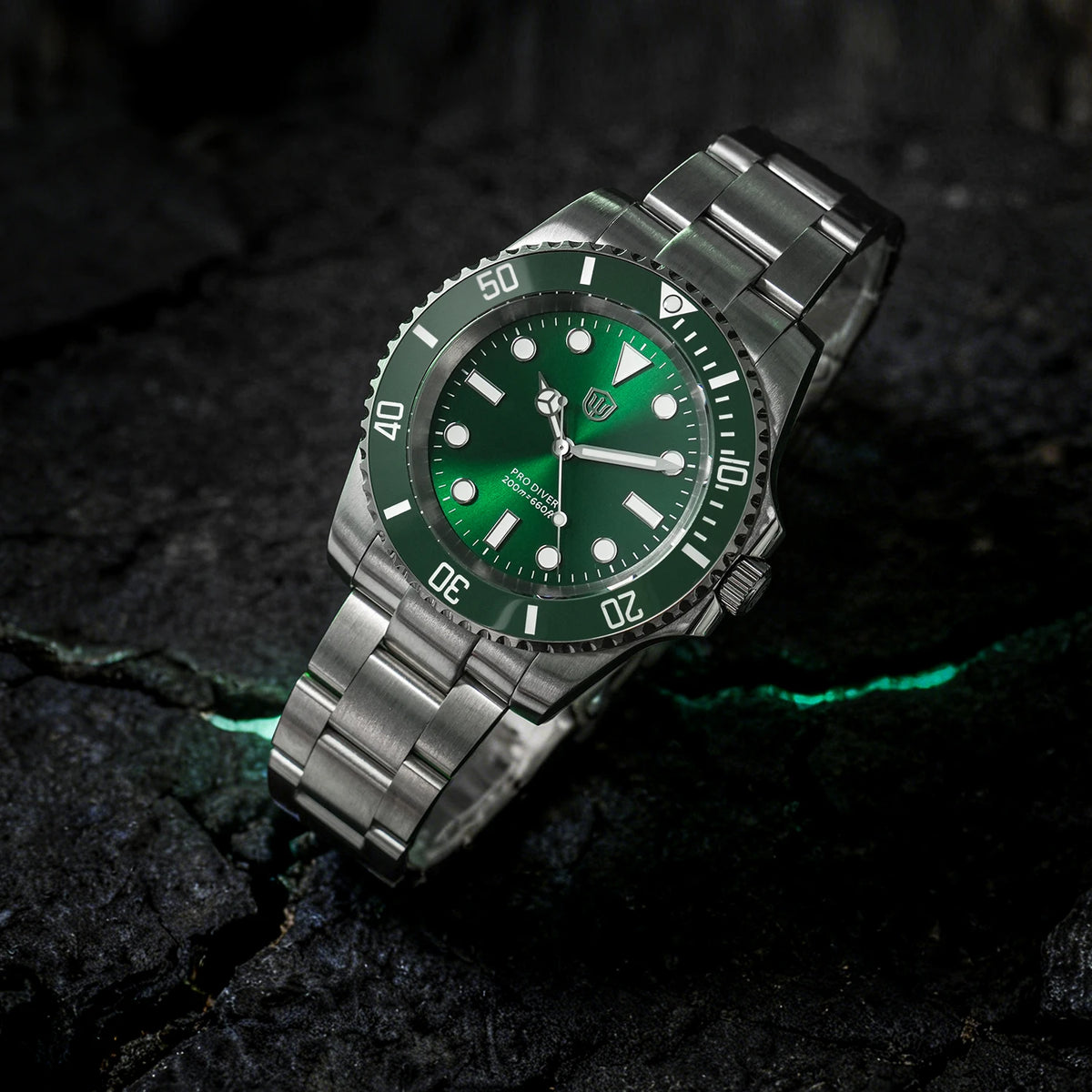 Watchdives WD1680Q V2 Green Dial Quartz Watches VH31 Sweep Second Movement Sapphire 200M Waterproof Stainless Steel Wristwatch