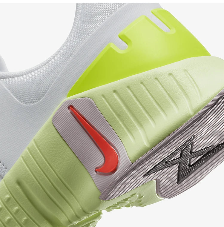 Nike originalni ženski lahki športni trening čevlji Free Metcon 5 DV3950-104