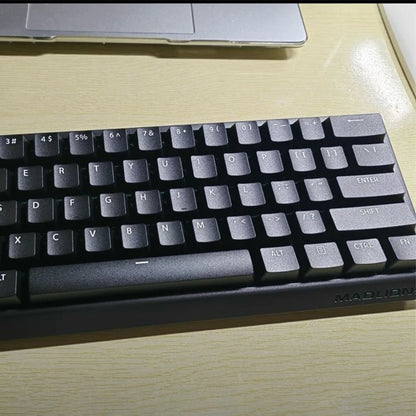 FGG MAD60 Tastiera da Gaming RGB ad Asse Magnetico, dedicata al gioco, Full Key Hot Swap, risposta rapida, tastiera gaming personalizzata entry-level