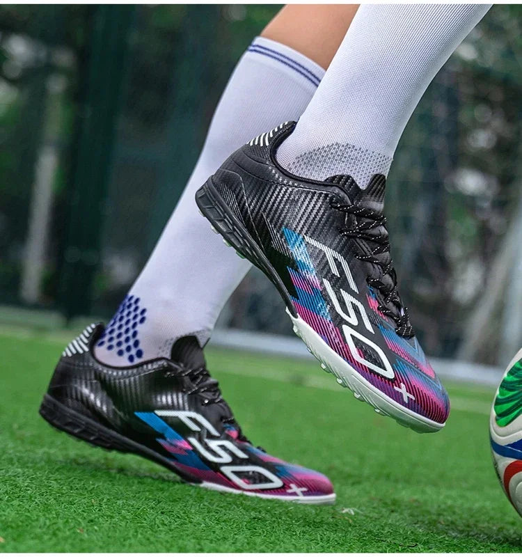 Nouvelles chaussures de football pour hommes, chaussures d'entraînement, baskets professionnelles, chaussures de match sur gazon, chaussures de football antidérapantes pour l'extérieur, chaussures de sport ultralégères,