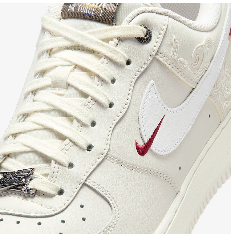 Nike originalni moški nizki športni čevlji Air Force 1 z zračno blazino IQ1119-011