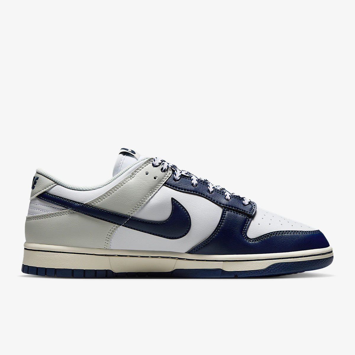 Nike Dunk Low Retro – издръжливи мъжки спортни маратонки IM2222-101