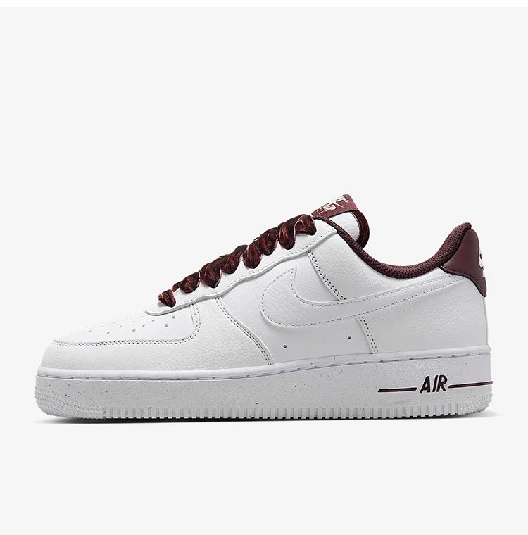 Originální dámské nízké retro lehké volnočasové tenisky Nike Air Force 1 HV4403-600