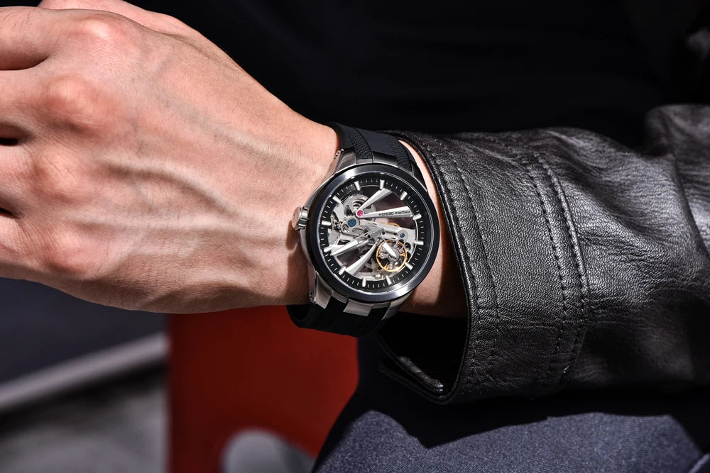 Ceas pentru bărbați PAGANI DESIGN – Model mecanic automat de lux, de tip „schelet” (cu mecanism expus), dotat cu un tourbillon, sticlă de safir cu tratament antireflex, rezistent la apă și luminescent.