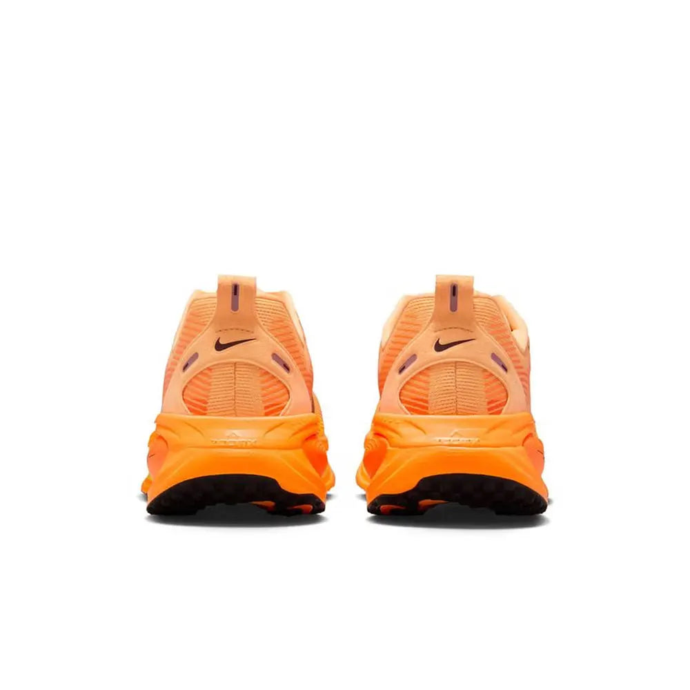 Tekaske copate Nike Vomero 18, dinamično blaženje, trening za maraton, tek po cesti, lahke, podpora, unisex, HM6803-700