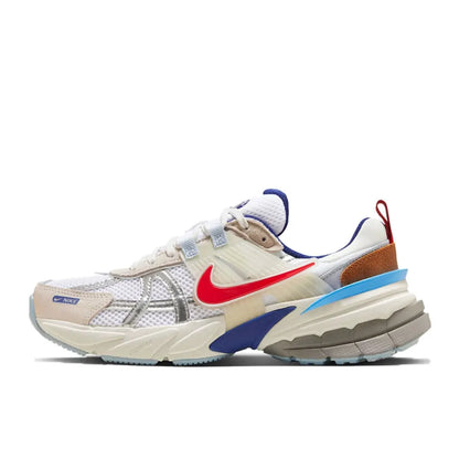 Tekaske copate Nike V2K Run Retro Udobna blaženje in trpežna konstrukcija Unisex vsakdanji casual stil IH0388-001