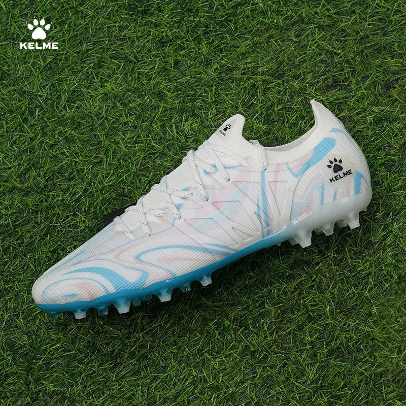 KELME Zapatos de fútbol para adultos. Botas de fútbol para hombre Blast 3.0 con tacos cortos. Zapatillas deportivas MG Professional para partido y entrenamiento. Transpirables.
