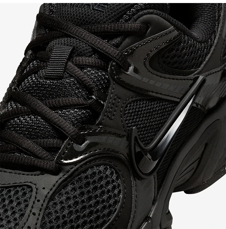 Uradni originalni Nike V5 RNR ženski športni in prosti časni čevlji iz mrežastega materiala z vezalkami, ki omogočajo dihanje, HQ7901-001