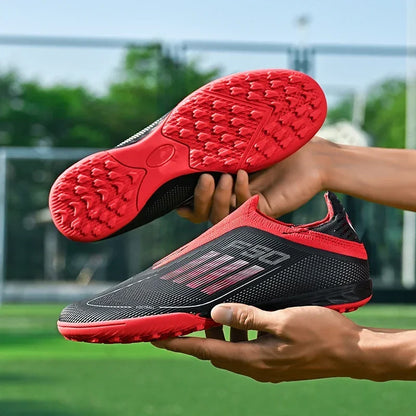 Nouvelles chaussures de football pour hommes, crampons longs d'entraînement, chaussures de football pour matchs en extérieur, crampons pour garçons et adultes, respirantes, antidérapantes, confortables pour le sport