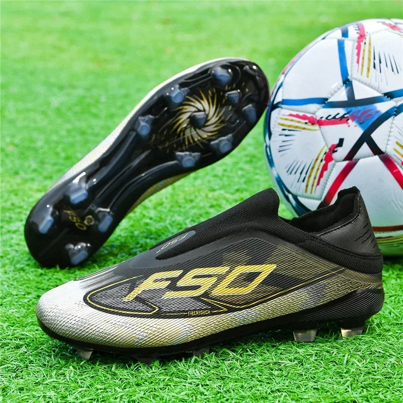 Nouvelles chaussures de football pour hommes, chaussures de sport, chaussures de soccer, haute qualité, ultralégères, haute tige, respirantes, futsal, antidérapantes, pour match en extérieur