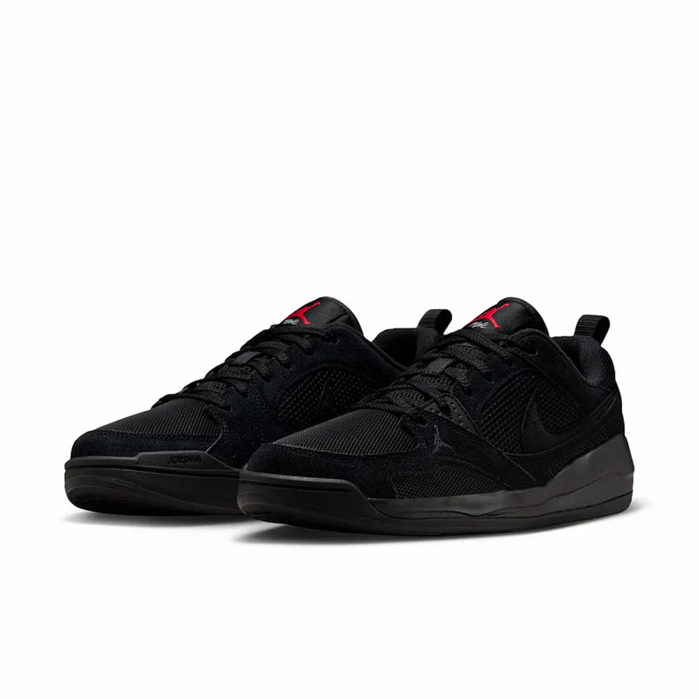 Мъжки маратонки Nike CMFT ERA – противоплъзгащи, издръжливи, удобни, спортни, стилни, универсални обувки за ежедневието HJ6777-060