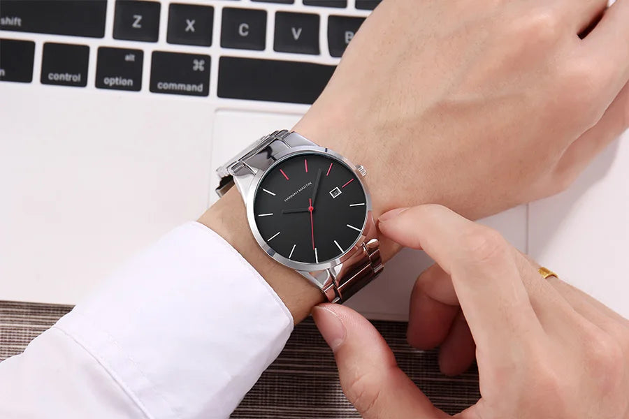 Ceas pentru bărbați Hannah Martin, carcasă din oțel inoxidabil, mecanism cu cuarț, cadran de 41 mm, stil profesional, cu afișaj calendar (imitație)