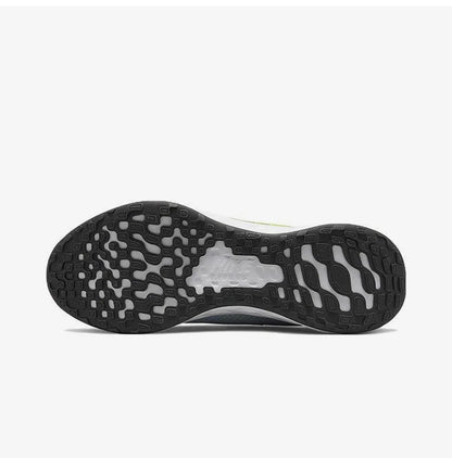 Nike originalni moški športni tekaški čevlji REVOLUTION 6 z blaženjem udarcev DR9882-001