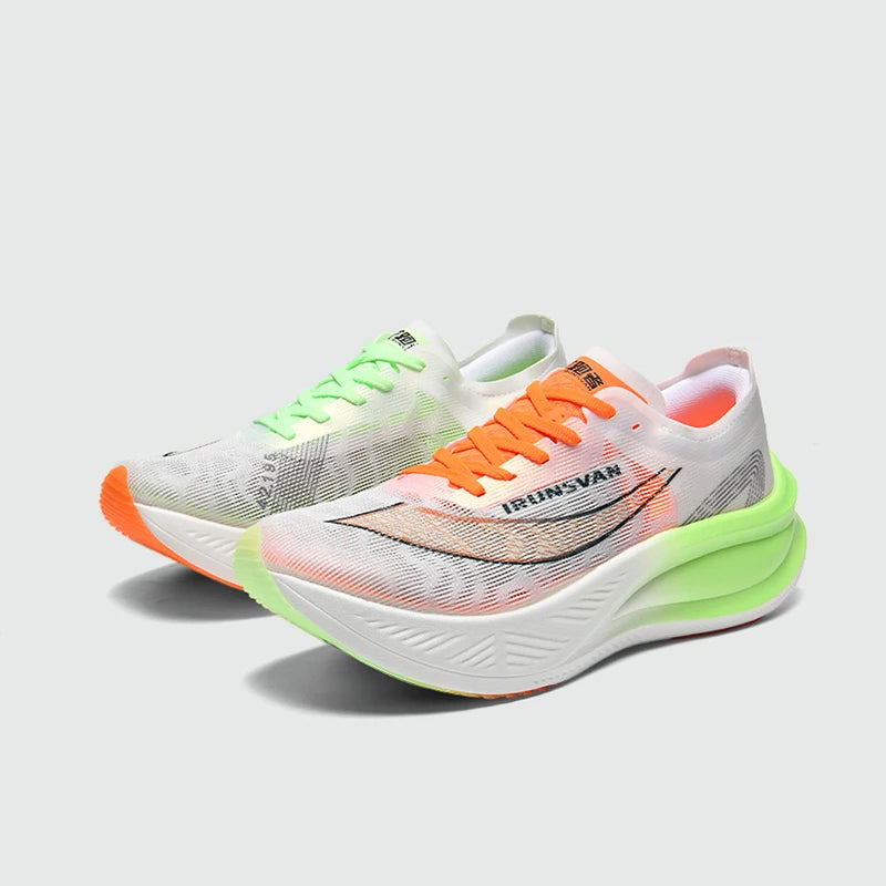 IRUNSVAN Scarpe da corsa da uomo, scarpe sportive traspiranti, leggere, da maratona, con piastra in carbonio, sneakers casual, comode, per l'allenamento atletico
