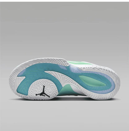 Nike originalne moške košarkarske copate JORDAN z oblazinjenim podplatom HQ5055-107