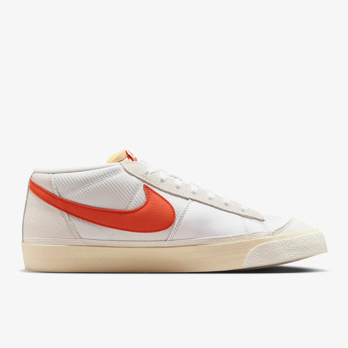 Nike originalni novi moški nizki skate čevlji FJ3694-101