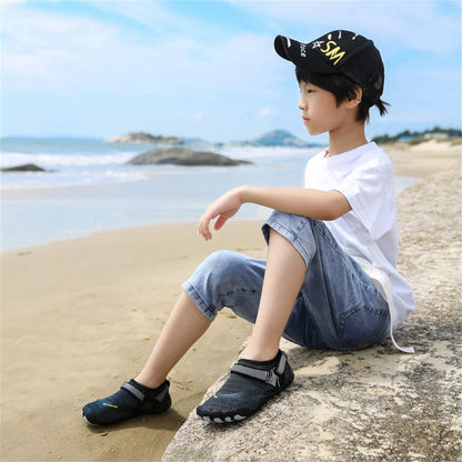 Kids Aqua Shoes Summer Beach Five Fingers Barefoot Water Shoes Swimming Lightweight Non-slip Seaside River Children Sneakers