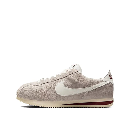Кецове Nike Classic Cortez – ретро класически дизайн, удобна амортизация, леки и издръжливи за ежедневно носене DM4044-002