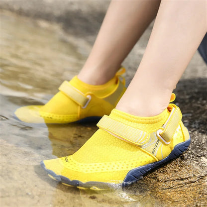 Kids Aqua Shoes Summer Beach Five Fingers Barefoot Water Shoes Swimming Lightweight Non-slip Seaside River Children Sneakers