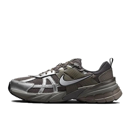 Tekaske copate Nike V2K Run Retro Udobna blaženje in trpežna konstrukcija Unisex vsakdanji casual stil IH0388-001