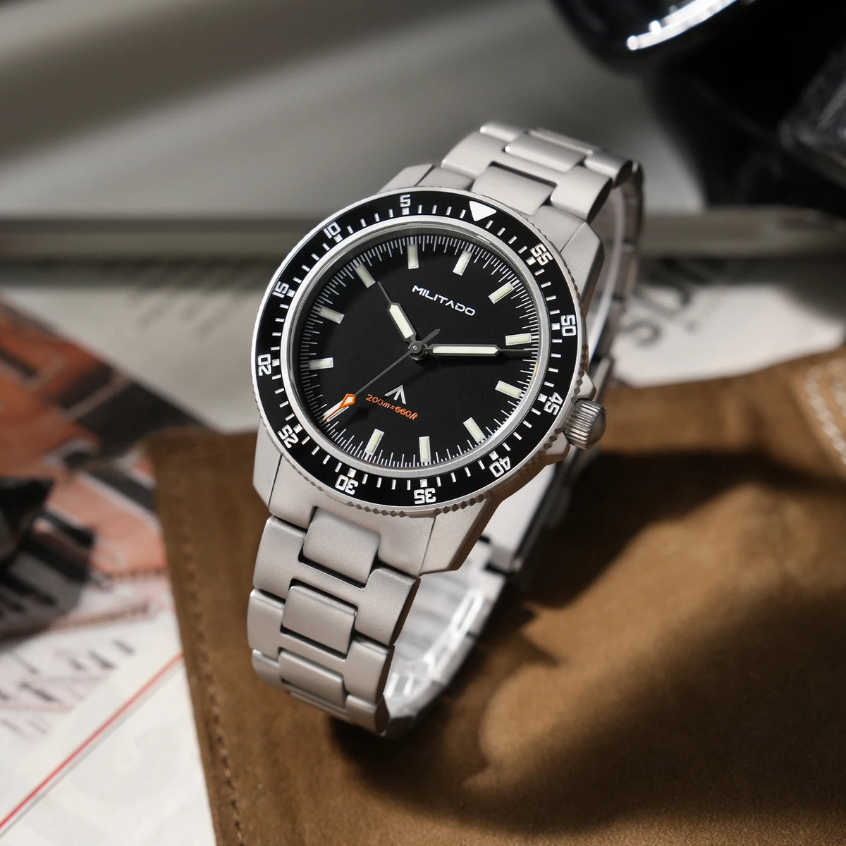 MILITADO  ML25 Quartz Dive Watch VH31 Sweep Second Sapphire Crystal 200M Waterproof BGW9 Lume Ceramic Bezel Men Watch