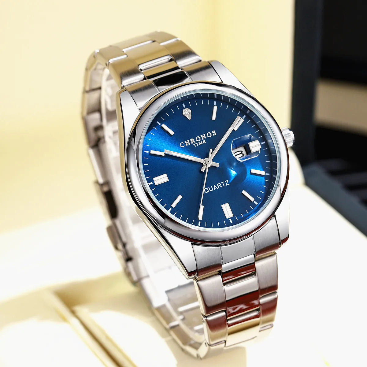 CHRONOS men’s wristwatch – Luxury brand, water-resistant, luminous, with date display, made of stainless steel, quartz movement.