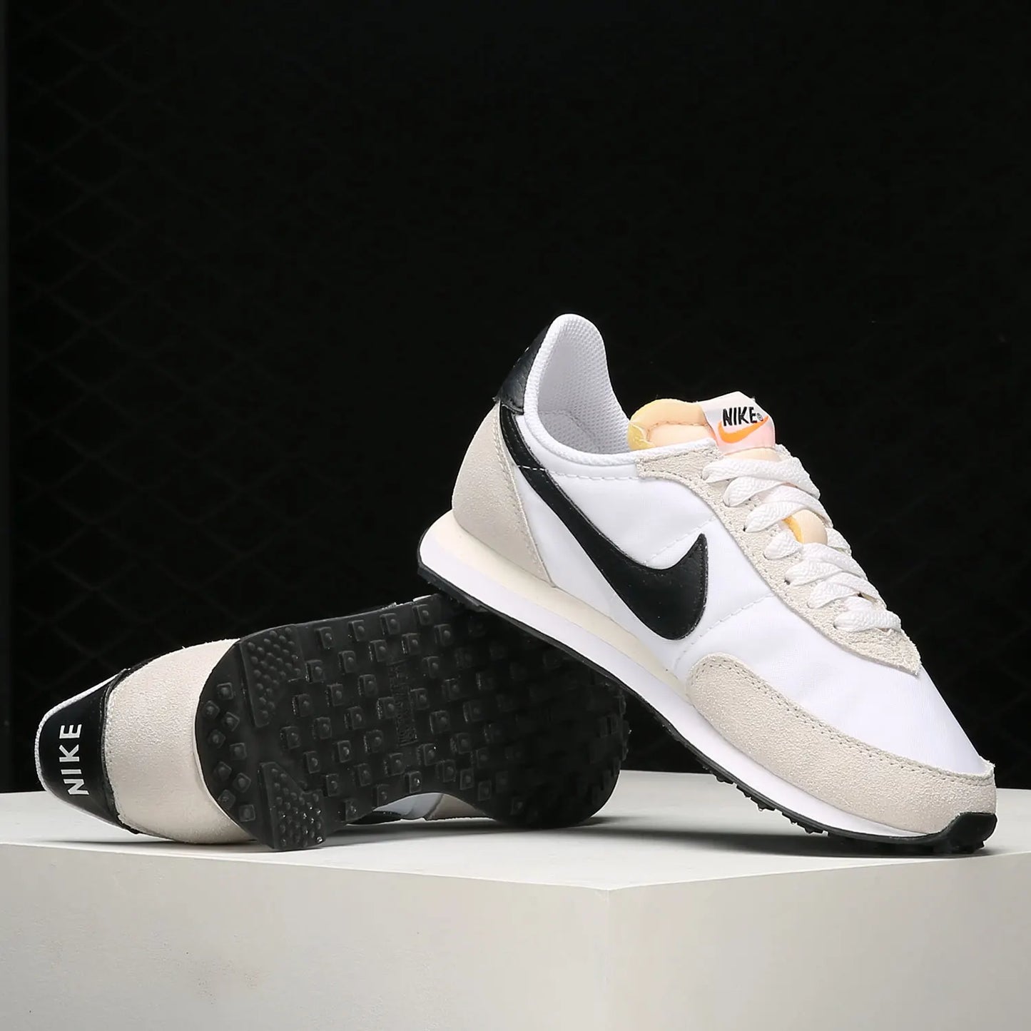 Nike Authentic Waffle Trainer 2 Sapatos Desportivos Casuais para Homem e Mulher DA8291-100
