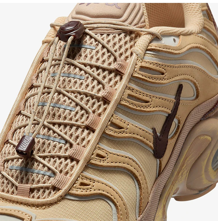 Nike originalni Air Max Plus udobni moški tekaški copati FZ5049-222