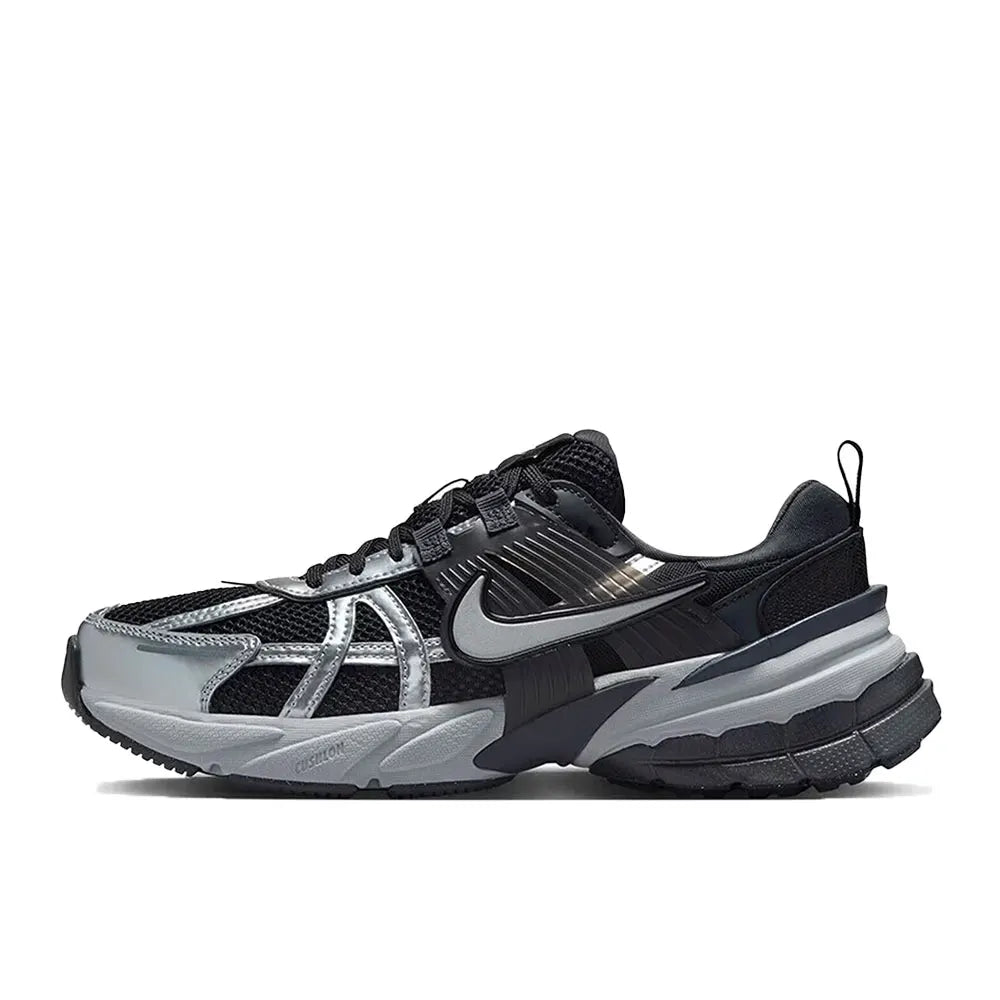 Tekaske copate Nike V2K Run Retro Udobna blaženje in trpežna konstrukcija Unisex vsakdanji casual stil FD0736-003