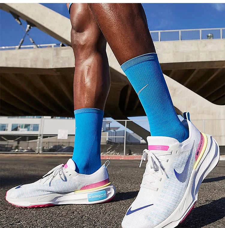 Nike originalni moški tekaški čevlji Invincible 3 ZoomX za tek po cesti DR2615-105