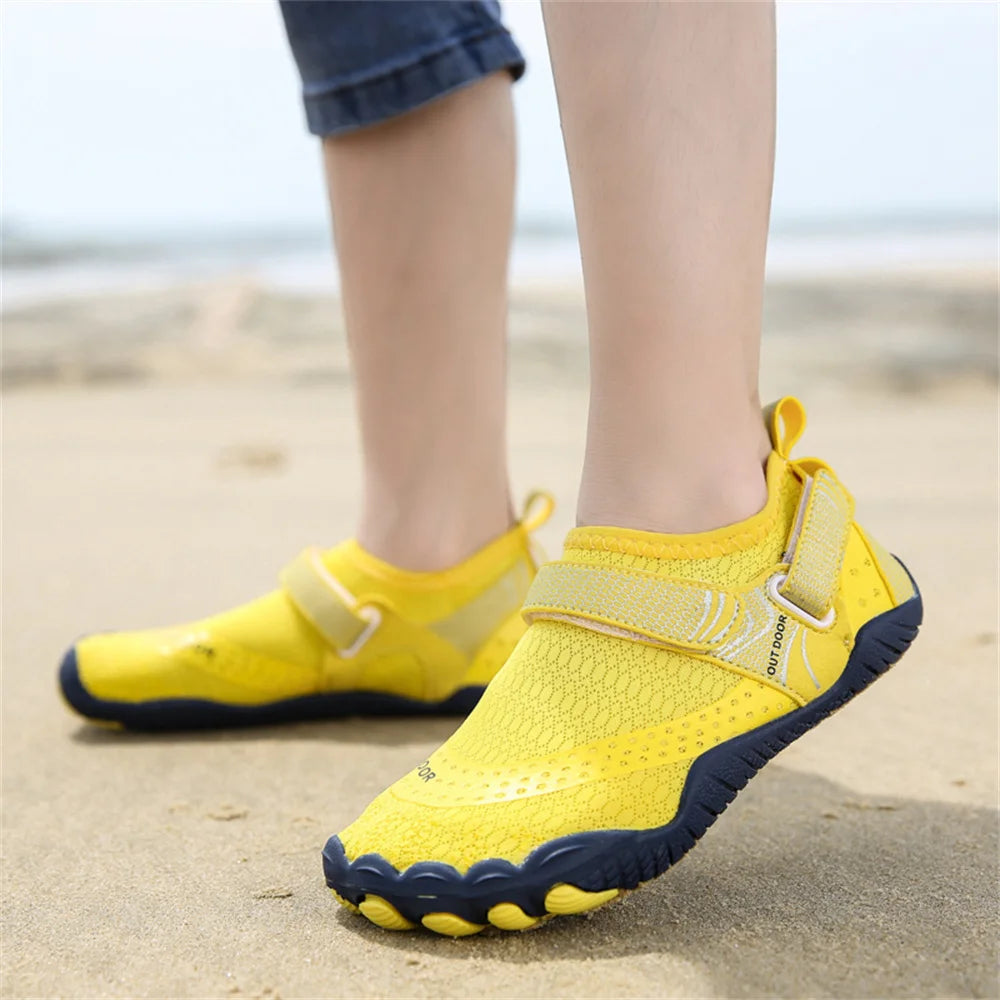 Kids Aqua Shoes Summer Beach Five Fingers Barefoot Water Shoes Swimming Lightweight Non-slip Seaside River Children Sneakers