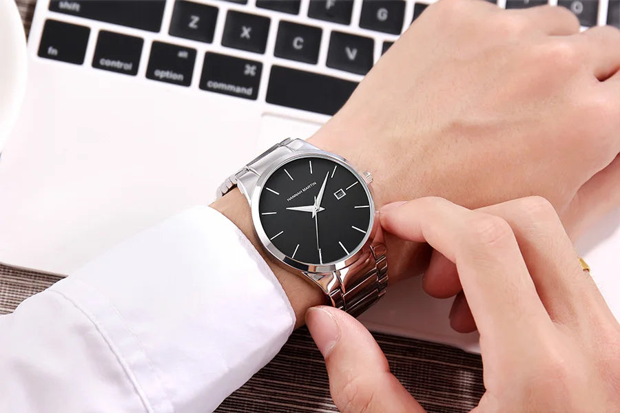 Ceas pentru bărbați Hannah Martin, carcasă din oțel inoxidabil, mecanism cu cuarț, cadran de 41 mm, stil profesional, cu afișaj calendar (imitație)