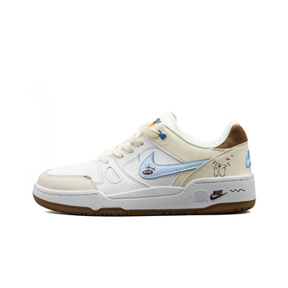 Individuell gestaltete Sneaker: Nike Full Force Sneaker | Frischer Reisestil | Bequeme, vielseitige Low-Top-Skateschuhe für Herren
