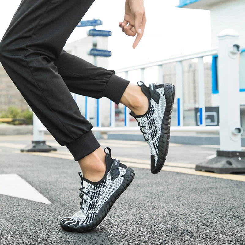 Water Shoes for Men Barefoot Beach Shoes Breathable Sport Shoes Quick Dry River White Sea Aqua Sneakers Soft Beach Sneakers