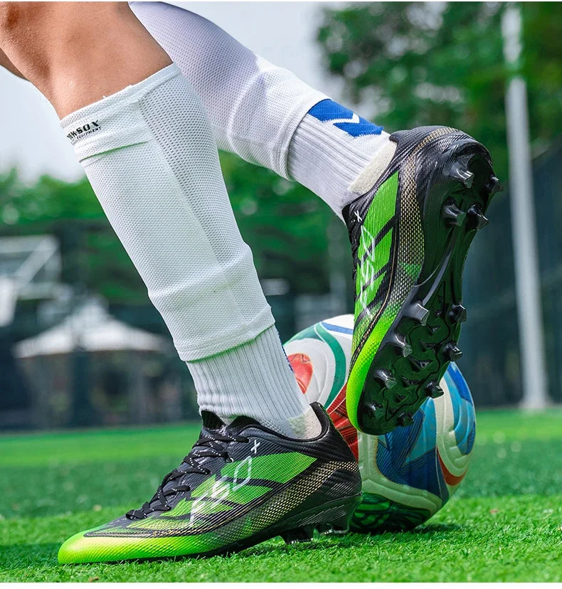 Nouvelles chaussures de football pour hommes, chaussures de sport d'extérieur, chaussures d'entraînement, chaussures de football antidérapantes, baskets professionnelles ultralégères unisexes