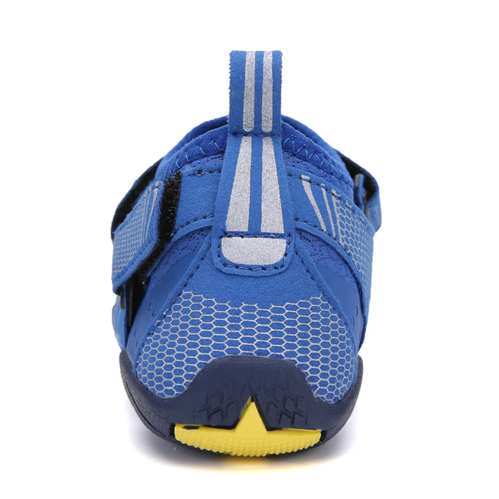 Kids Aqua Shoes Summer Beach Five Fingers Barefoot Water Shoes Swimming Lightweight Non-slip Seaside River Children Sneakers