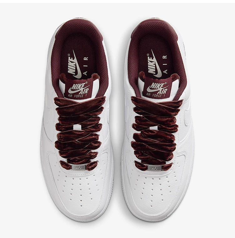 Originální dámské nízké retro lehké volnočasové tenisky Nike Air Force 1 HV4403-600