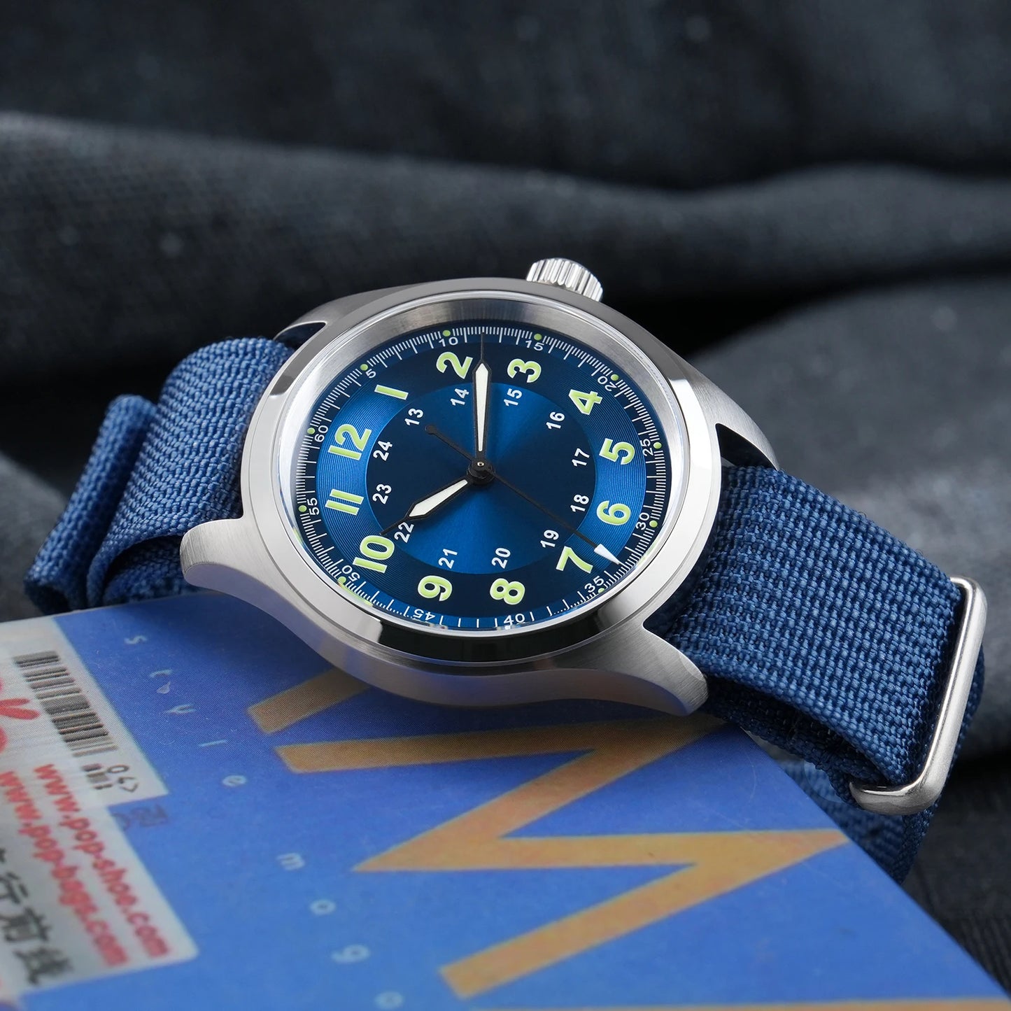Militado ML08 38mm Quartz Watch VH31 Movement Double Domed Sapphire Crystal Wristwatch Super C3 Green Luminous Vintage Watches