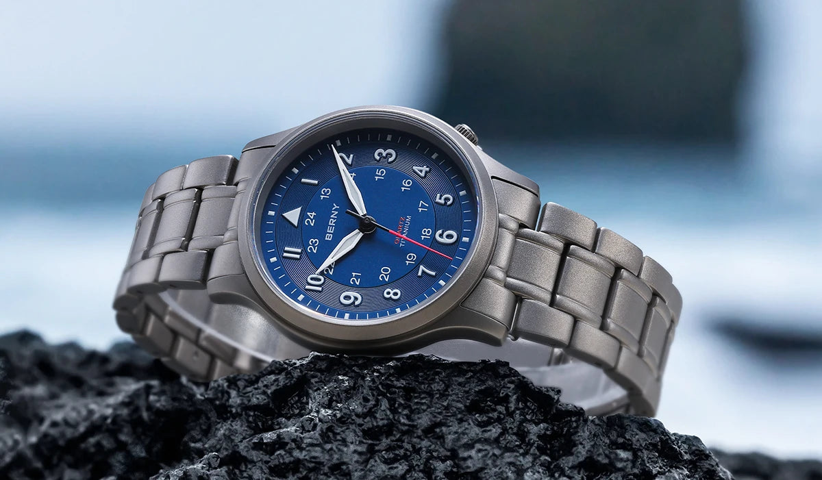 BERNY Titanium Watches for Men Super Luminous Sapphire Field Men's Watch Outdoor Quartz Wristwatch Lightweight 5ATM