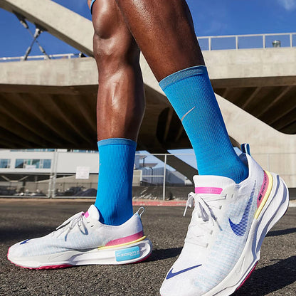 Nike originalni moški tekaški čevlji Invincible 3 ZoomX za tek po cesti DR2615-105
