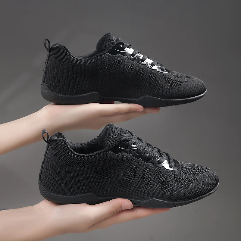 Marwoo Sneakers bianche da cheerleading per ragazze - Scarpe sportive leggere da allenamento, camminata e tennis per bambine e donne - 2316