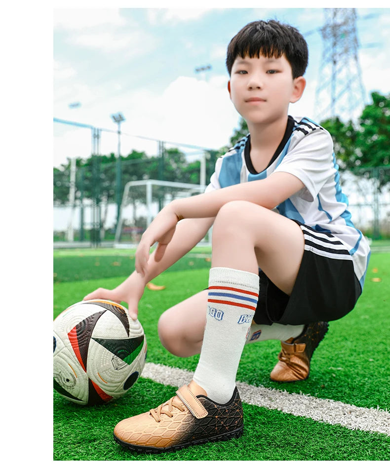 Vyriški futbolo bateliai, mergaičių futbolo bateliai su spygliais, lauko rungtynėms ir treniruotėms skirti sportiniai futbolo bateliai su ilgais spygliais, patogūs, kvėpuojantys, berniukams, neslystantys