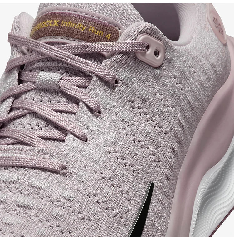 Nike uradni originalni ženski tekaški copati Infinity Run 4 z oblazinjenim podplatom za tek po cesti DR2670-010